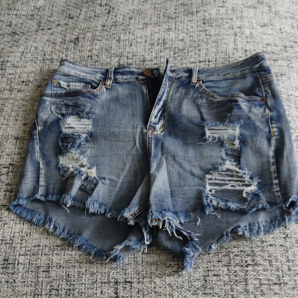 Ripped shorts